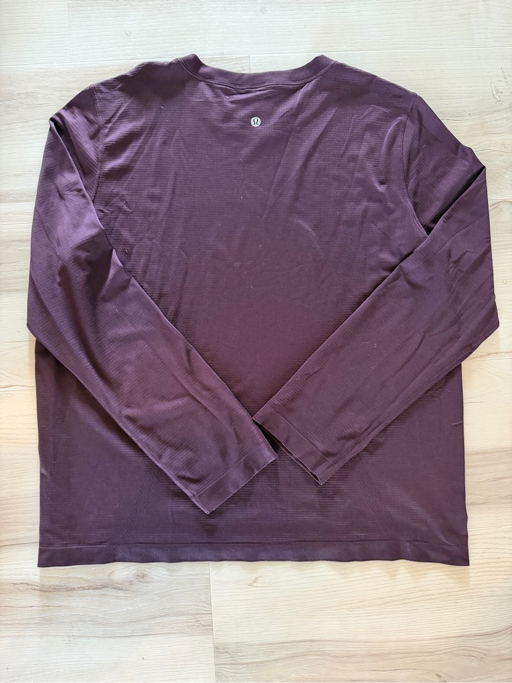 Lululemon Relaxed Swiftly in Black Plum - 0057 - Picture 4 of 7